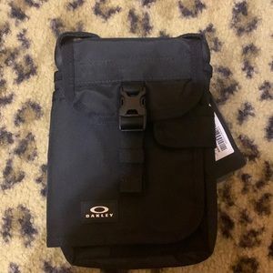 Oakley Mini Shoulder Bag Mens Blackout